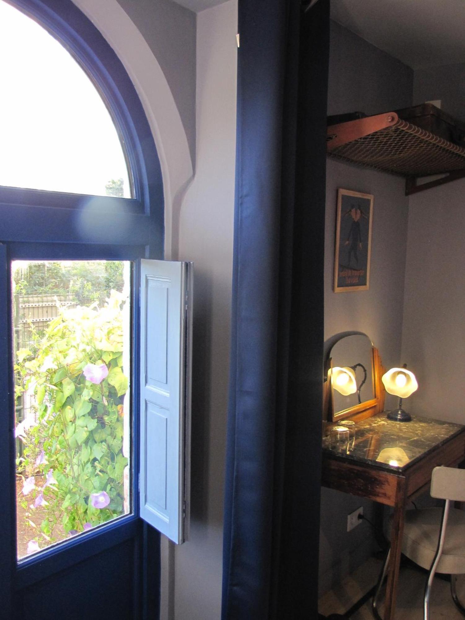 La Gare De Millas Chambres D'Hotes Room photo